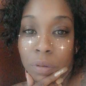 Meet your Posher, Cyniah